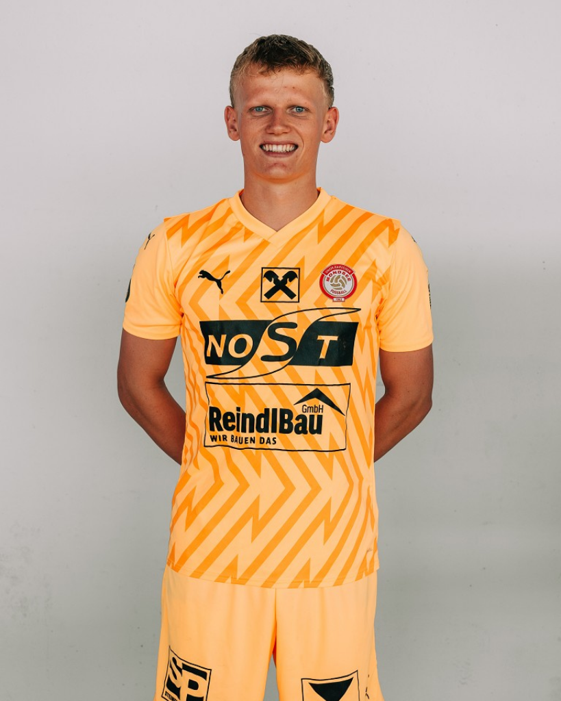 leo-karlinger-1